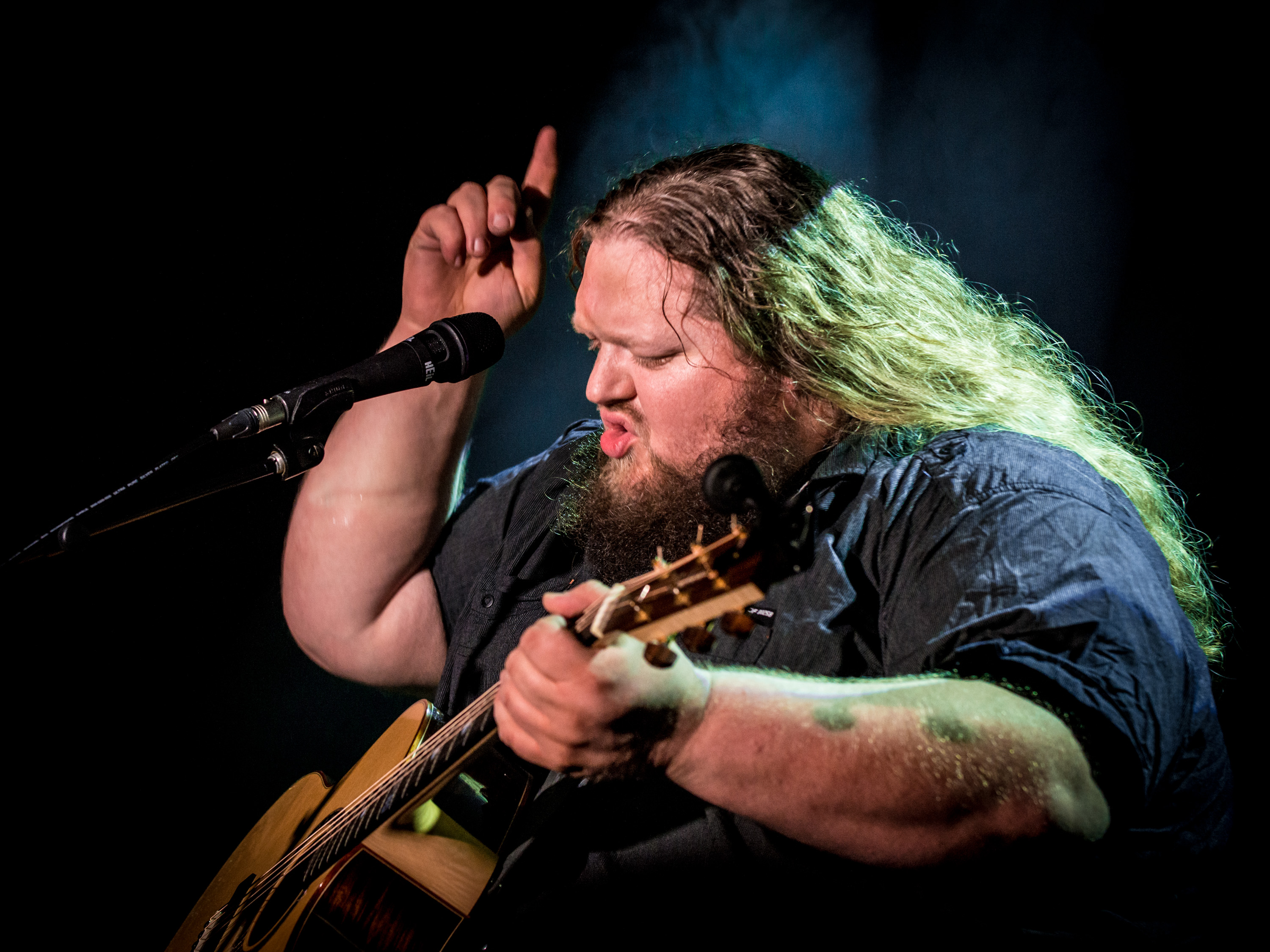 Matt Andersen by Laurence Harvey photo