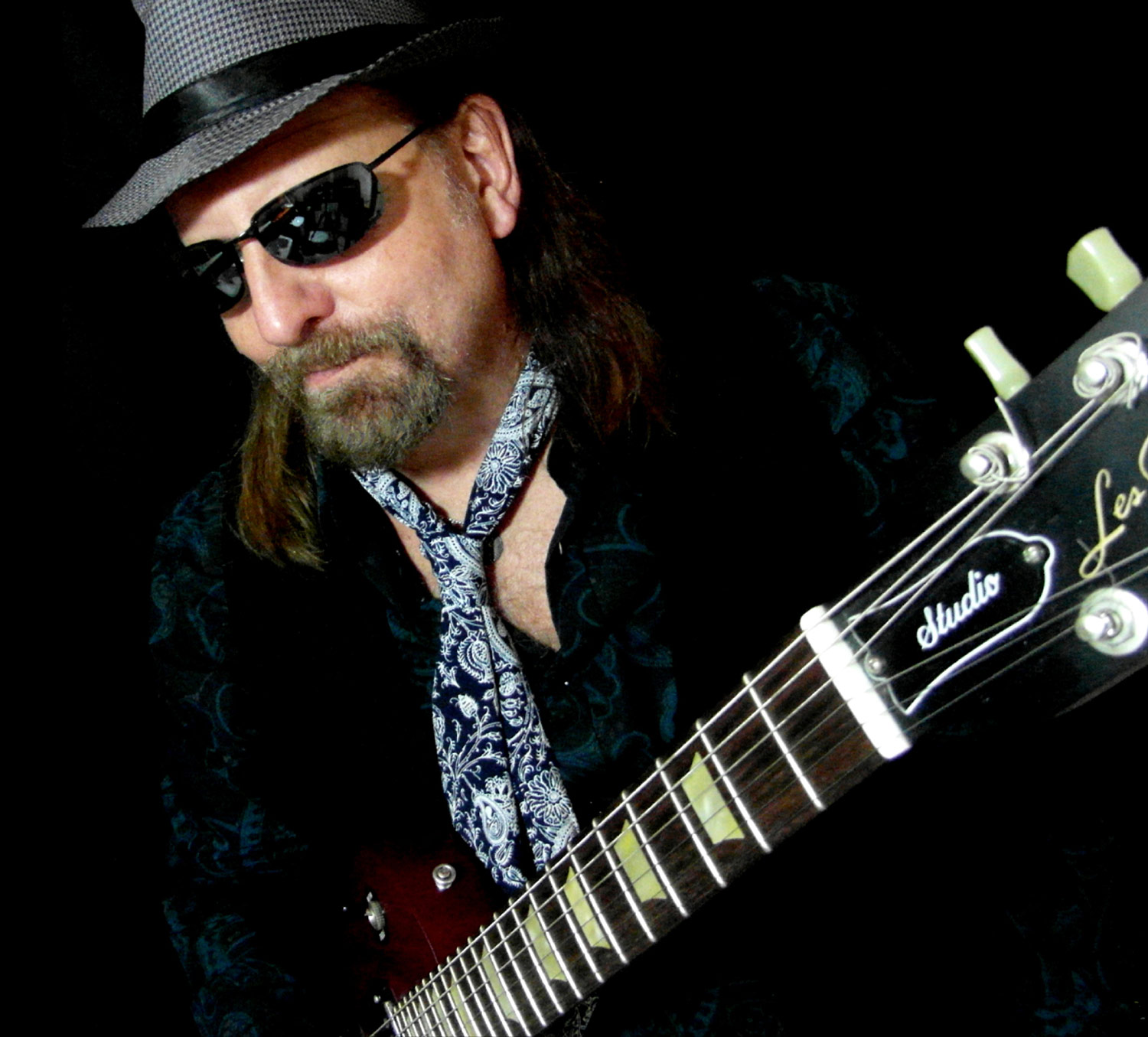 Image of Andrew Riverstone, blues artist