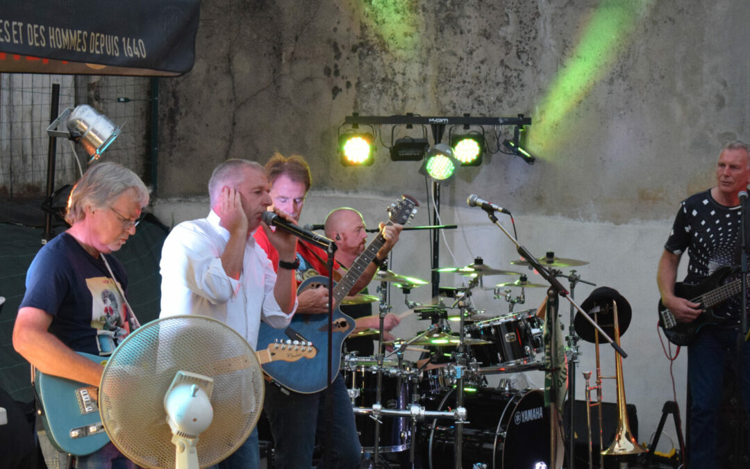 Live review: No Direction, Le Mustang Bar, Confolens, France. July 24th 2021