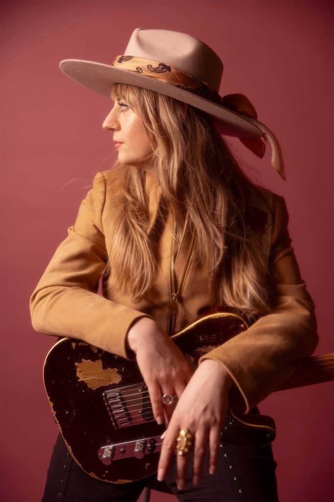 Photo by Alysse Gafkjen of Joanne Shaw Taylor